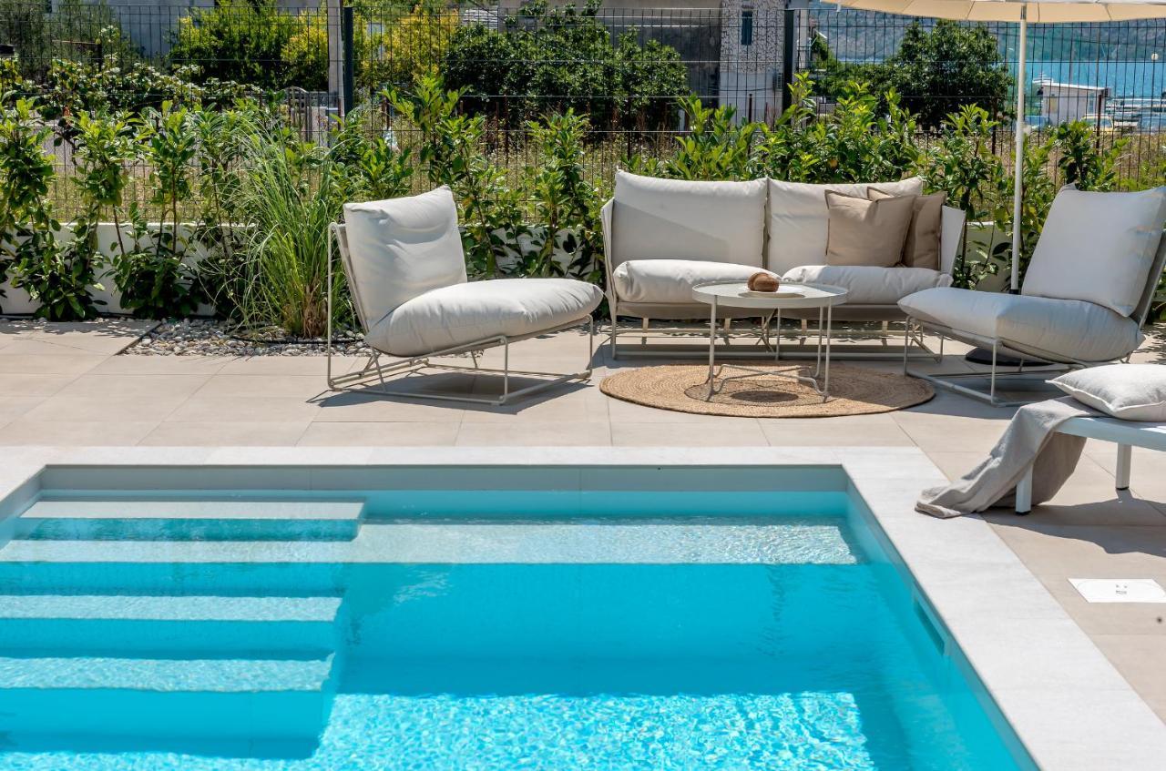 Marula Holiday Home - With Heated Pool Маріна Екстер'єр фото