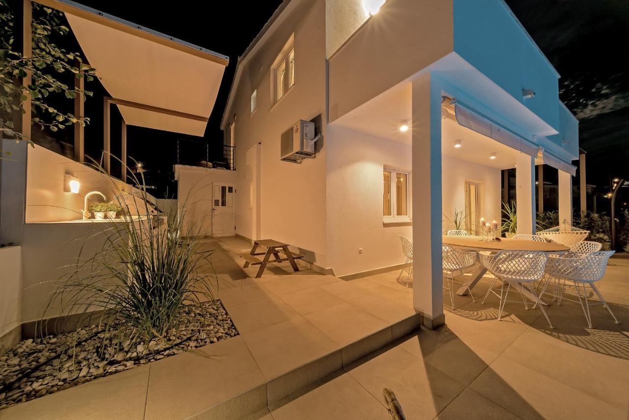 Marula Holiday Home - With Heated Pool Маріна Екстер'єр фото