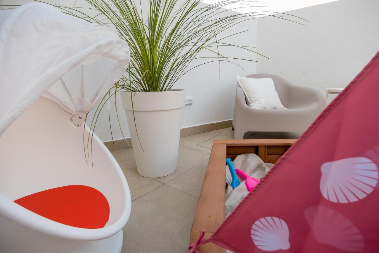 Marula Holiday Home - With Heated Pool Маріна Екстер'єр фото